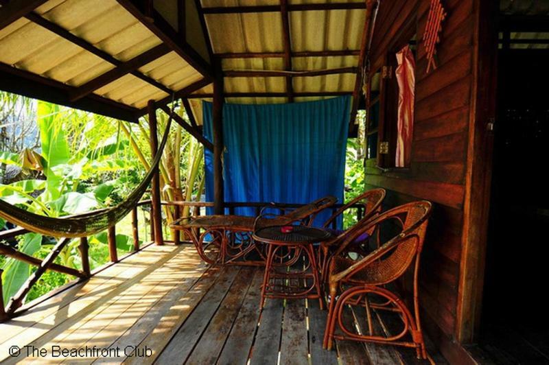 Goldkey Bungalow Hotel Koh Phayam Exterior photo